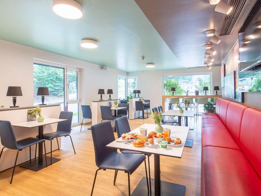 B&B Hotel Passau Adlkofen Ресторант снимка