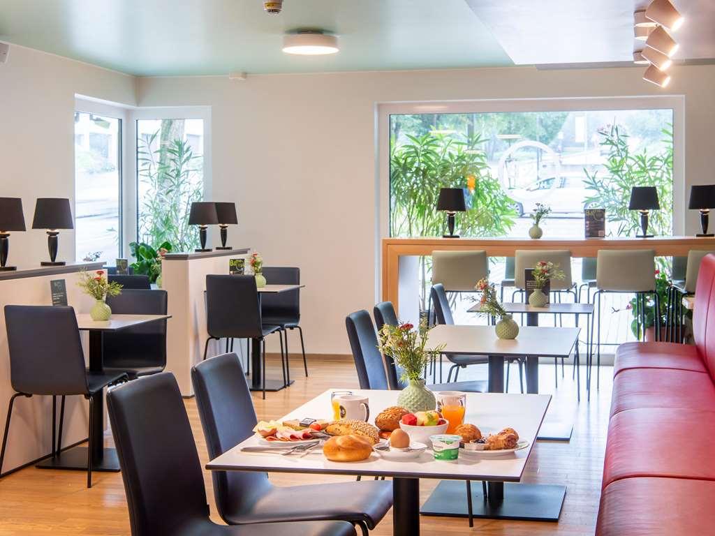 B&B Hotel Passau Adlkofen Ресторант снимка